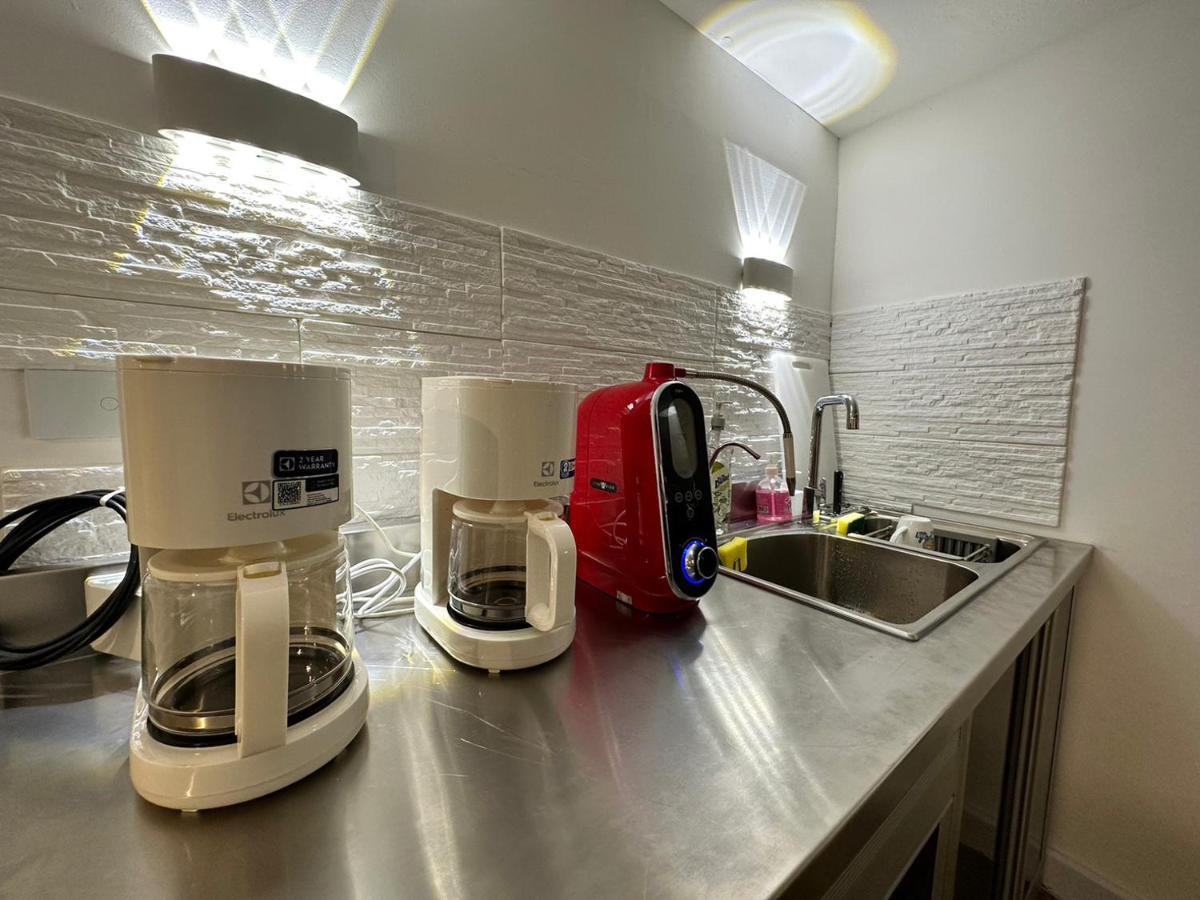 Albergue The White Den Sukhumvit 44 *